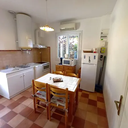 Villa - Ravissante Maison Avec Jardin - Proche Centre *